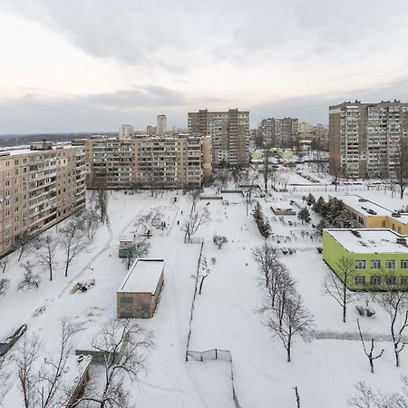 Уютная Квартира Для Семьи На Оболони Appartement Kiev Buitenkant foto