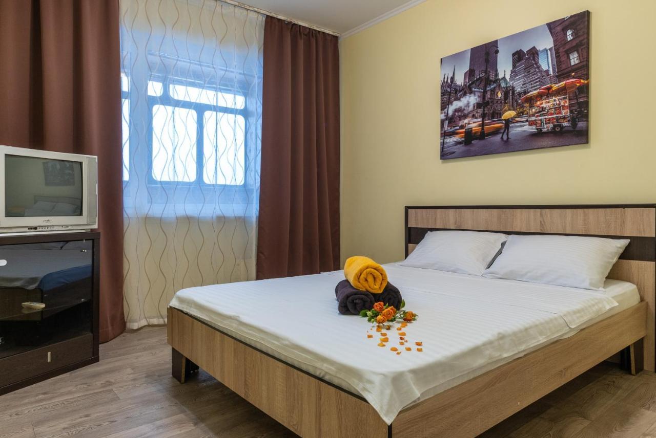 Уютная Квартира Для Семьи На Оболони Appartement Kiev Buitenkant foto