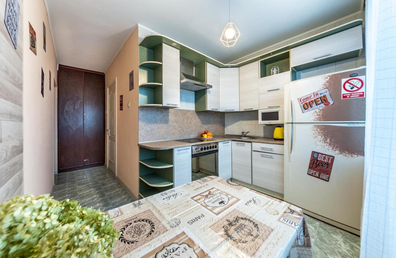 Уютная Квартира Для Семьи На Оболони Appartement Kiev Buitenkant foto