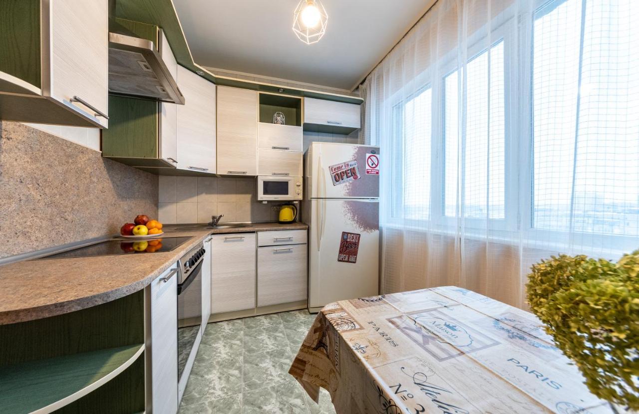 Уютная Квартира Для Семьи На Оболони Appartement Kiev Buitenkant foto
